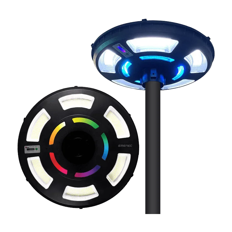 Biri direğe monte edilmiş, diğeri yukarıdan bakıldığında görülen iki modern dairesel LED ışık, bölümlere ayrılmış aydınlatma ve merkezde çok renkli bir halka içeriyor.